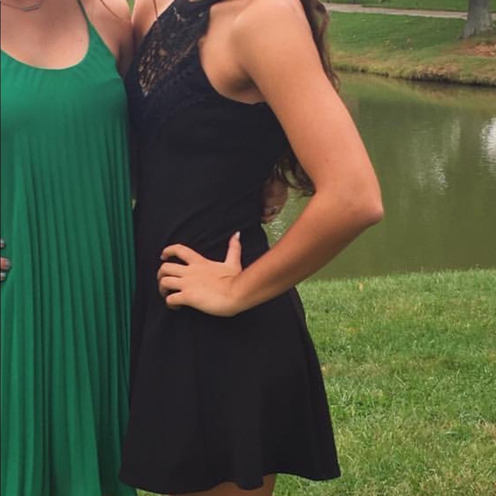 Dress - Picture 4 of 4